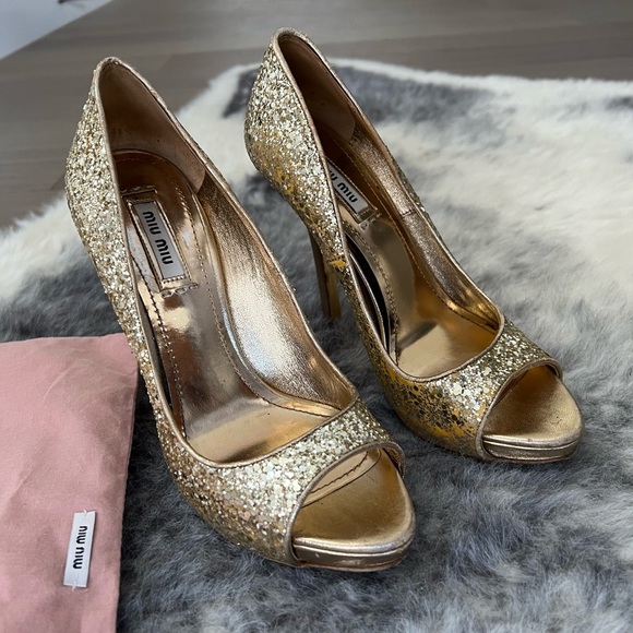 Authentic Miu Miu Gold Glitter Open-Toe Heels – Size 6.5 - Picture 5 of 16